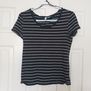 WOMENS MEDIUM H&M STRIPED SHIRT